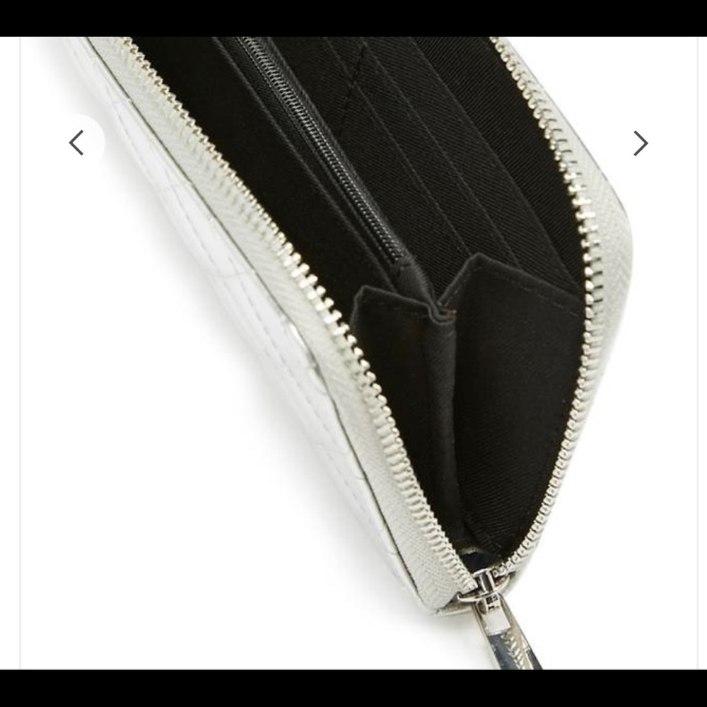 Silver Wallet - Picture 3 of 6
